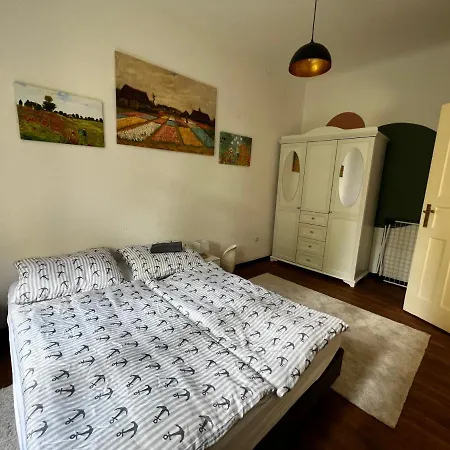 Appartement Ferienwohnung Am Schlosspark Charlottenburg *