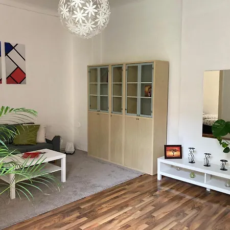 Ferienwohnung Am Schlosspark Charlottenburg *